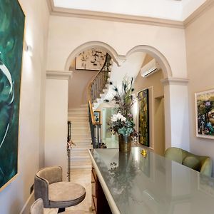 Howard House Hotel